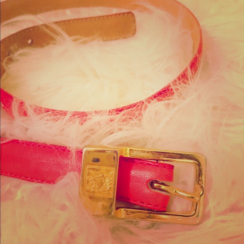 Anne Klein pink leather belt with gold buckle